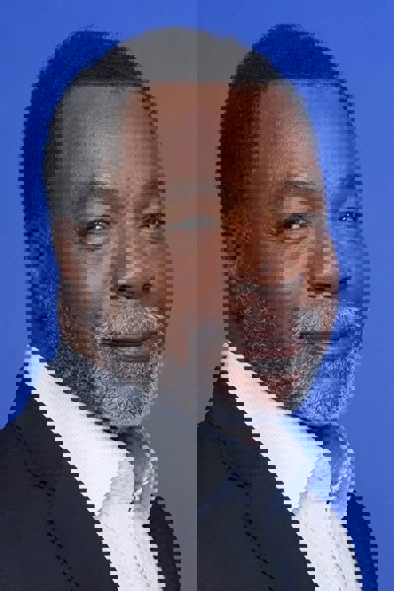 Carl Weathers