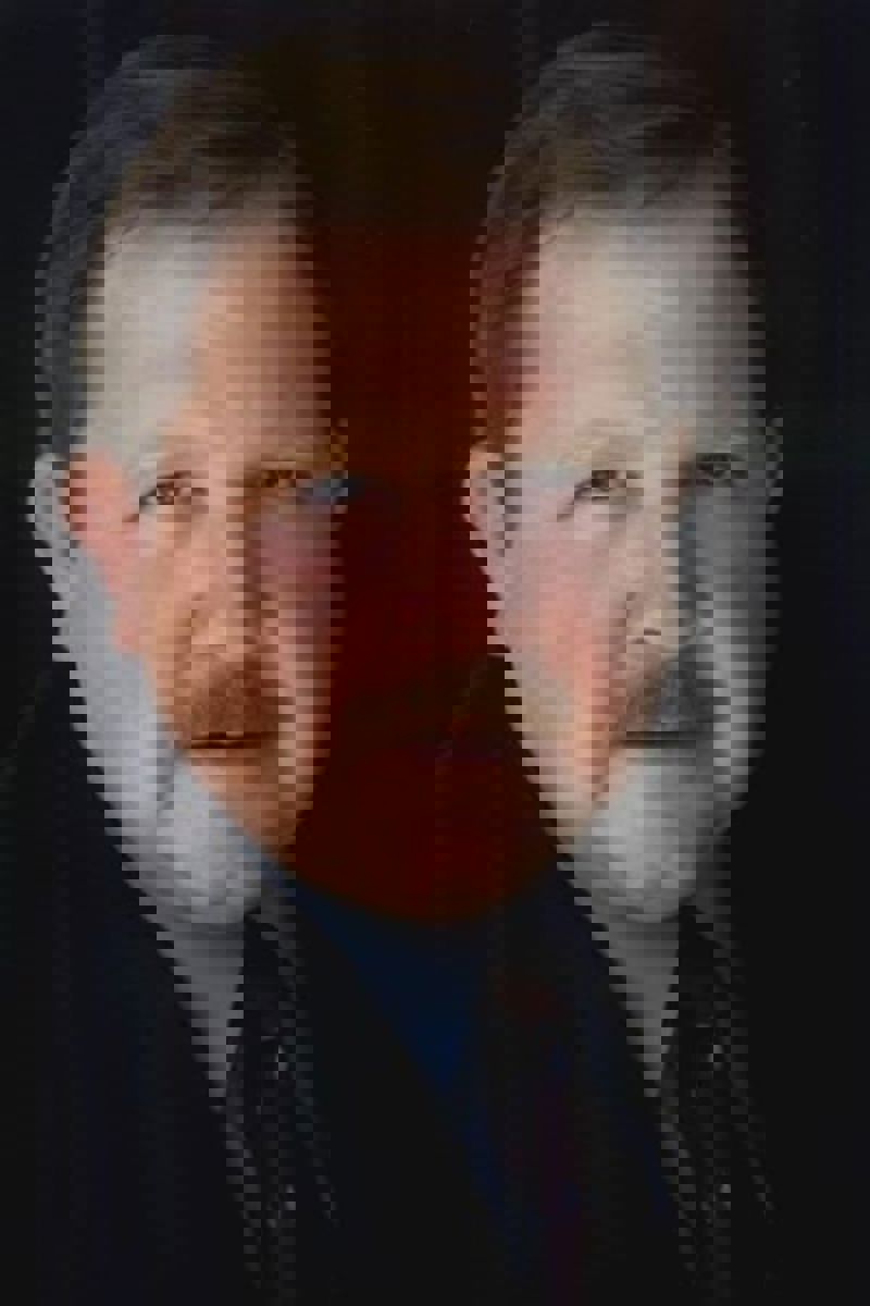 Mark Holton