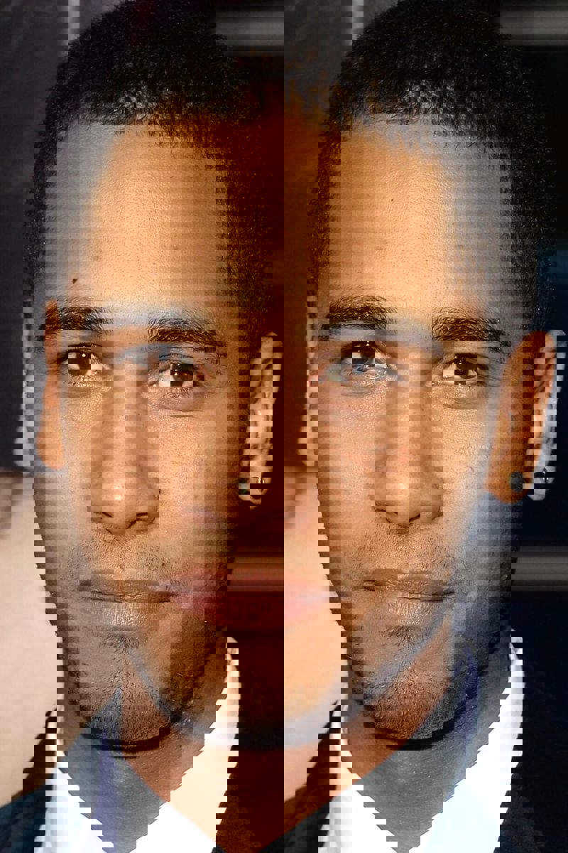 Elliot Knight