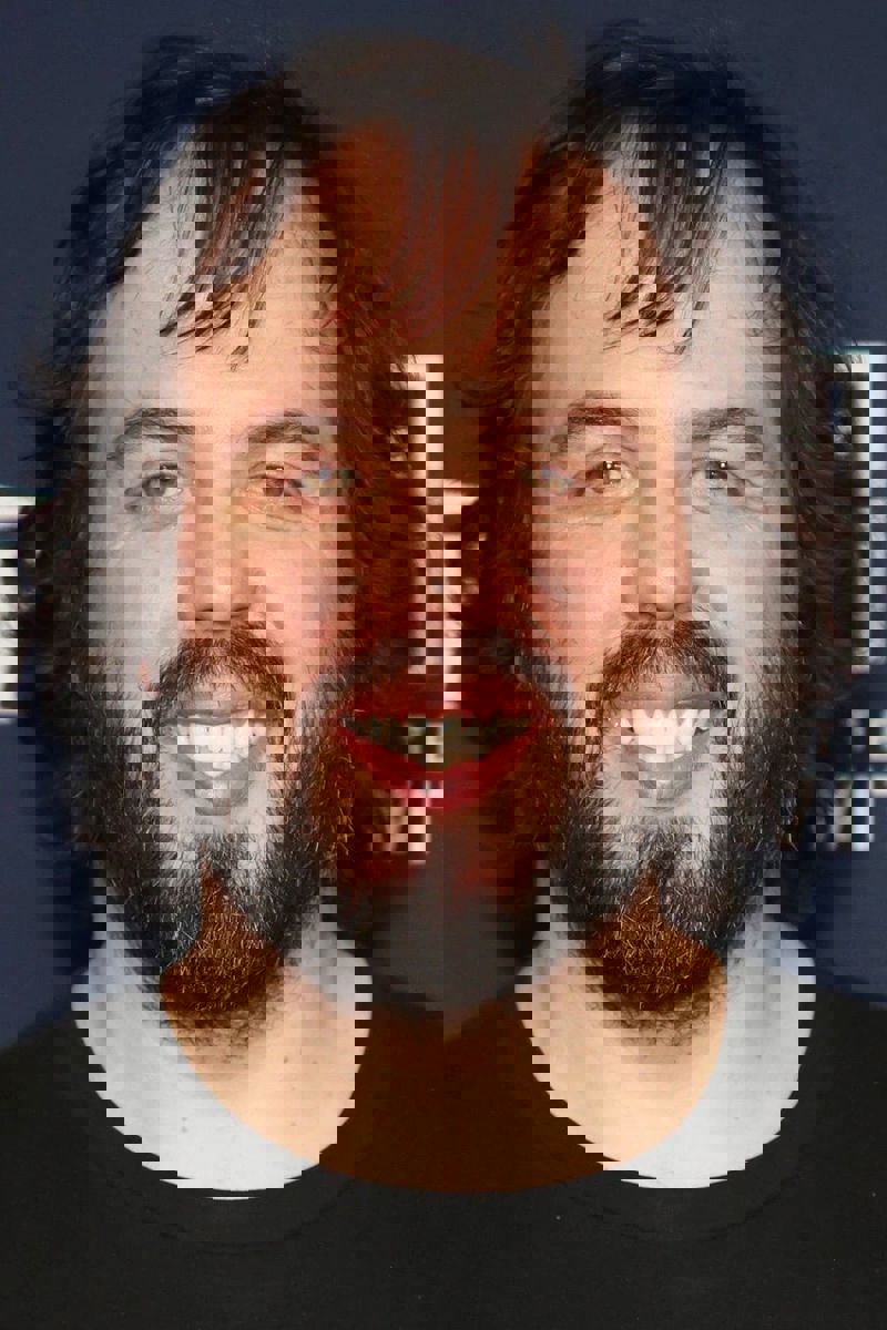 Angus Sampson