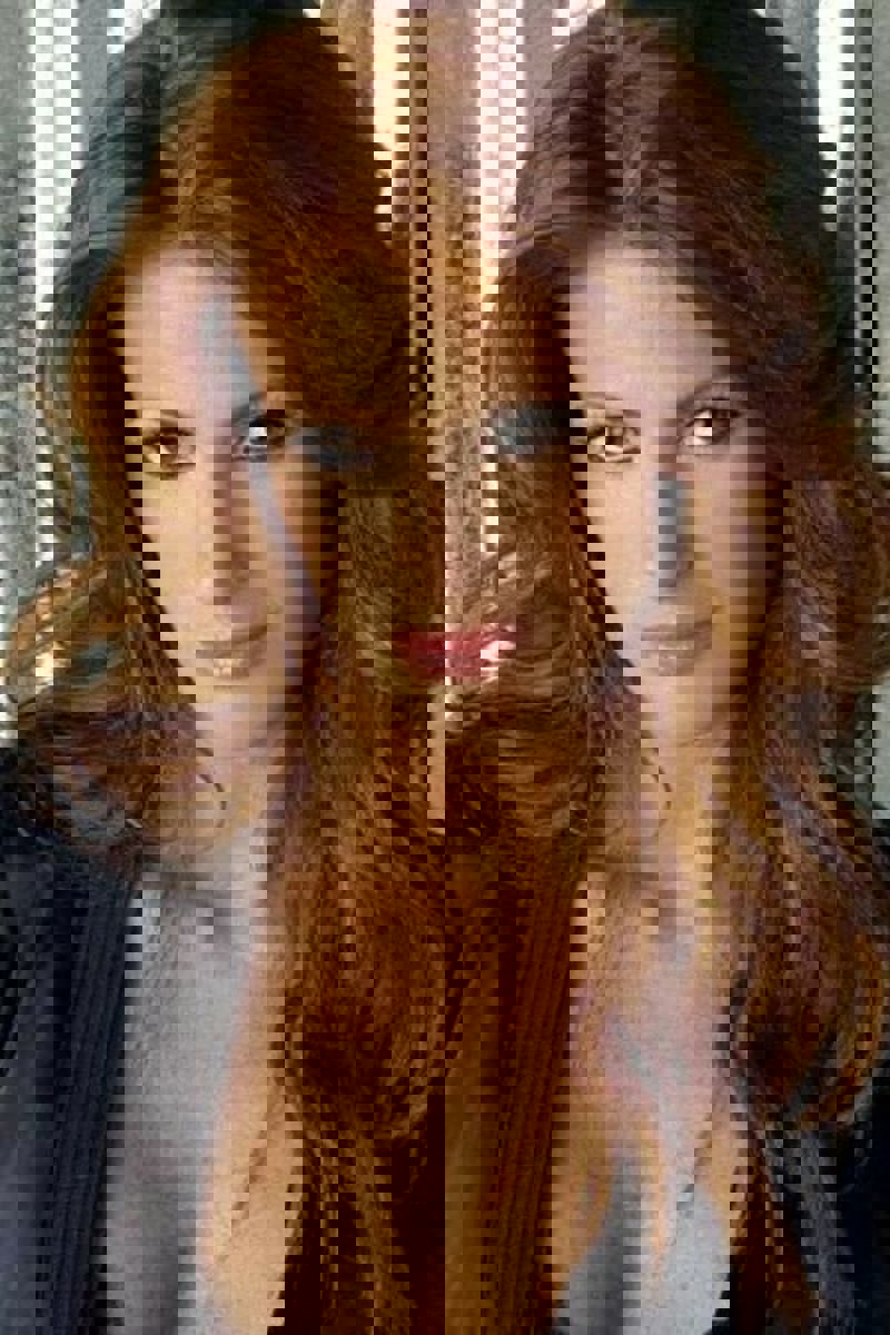 Angie Everhart