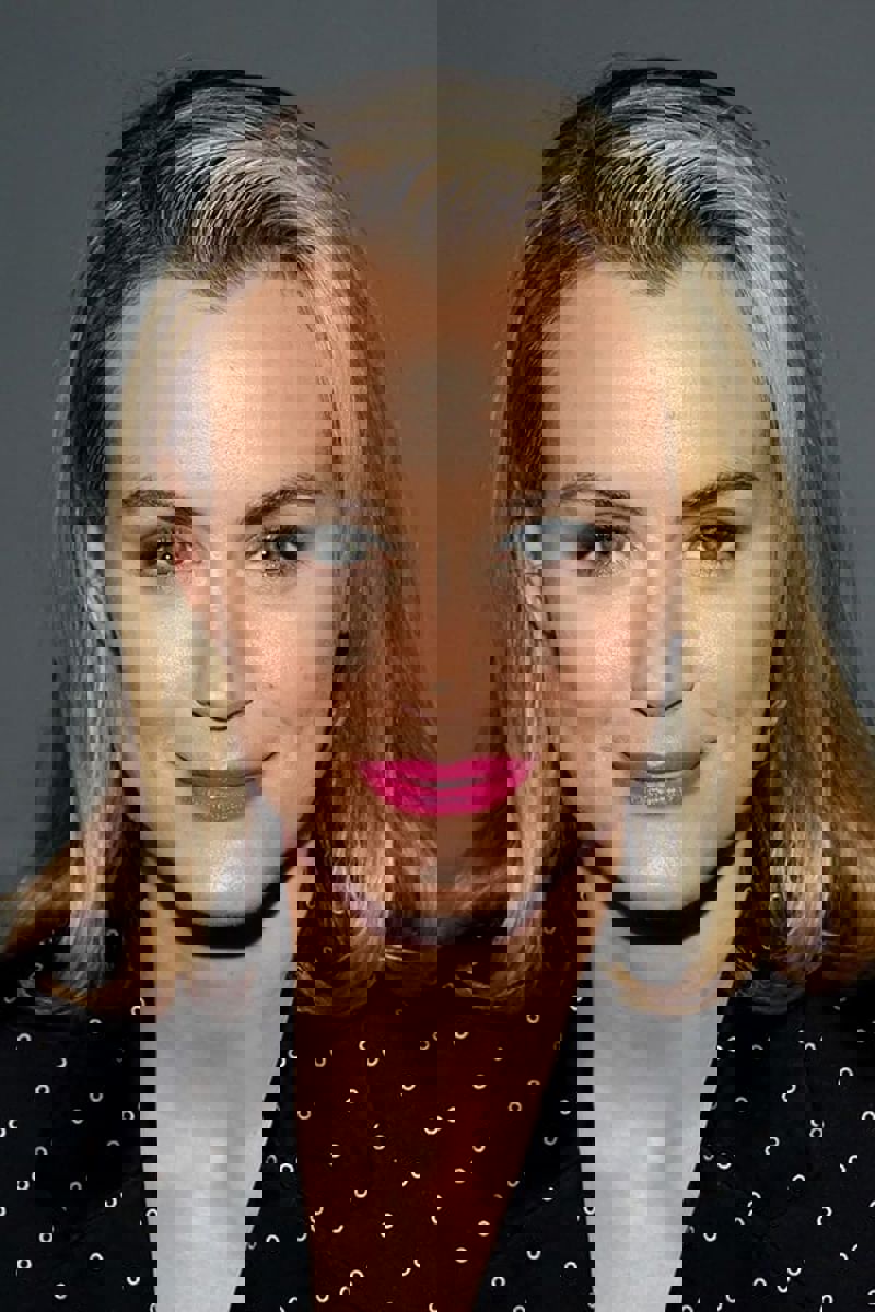 Taylor Schilling