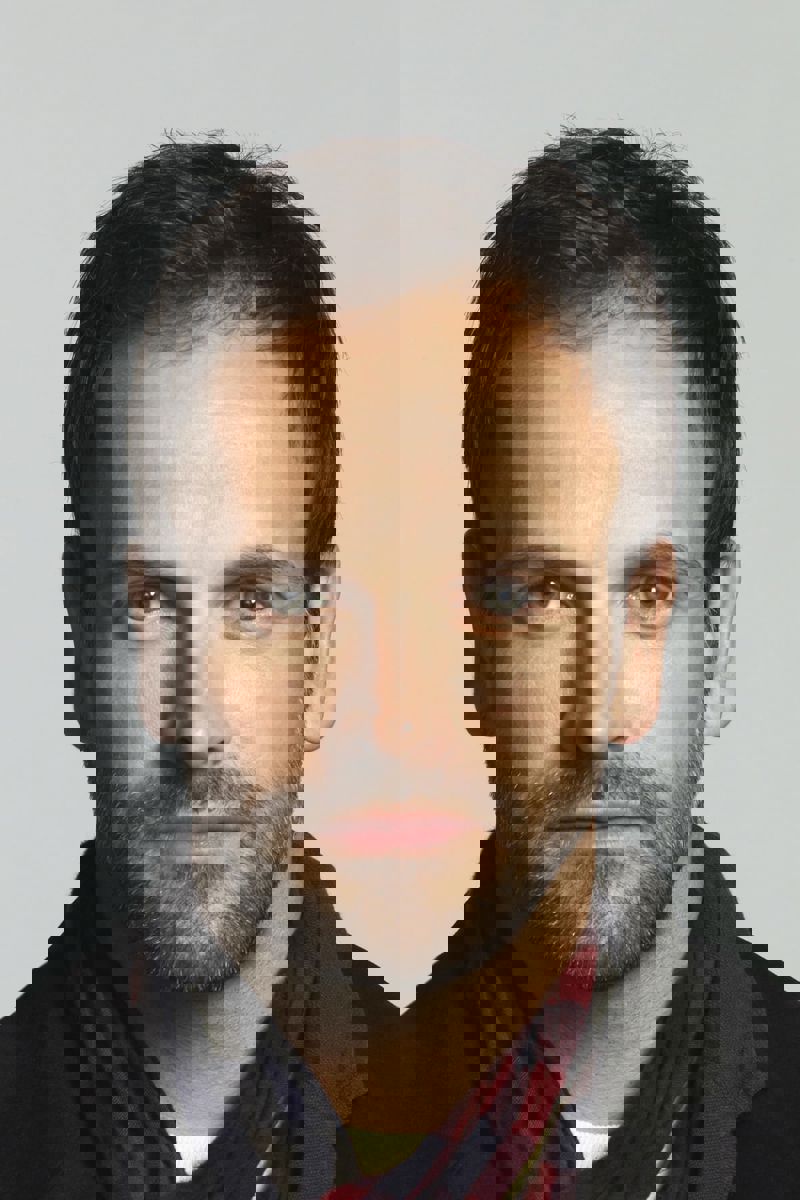 Jonny Lee Miller