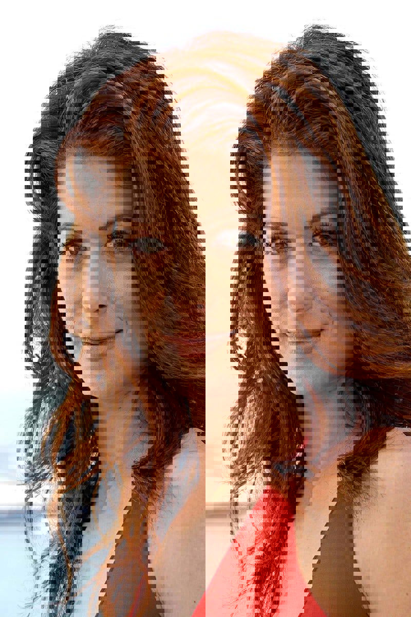 Debra Messing