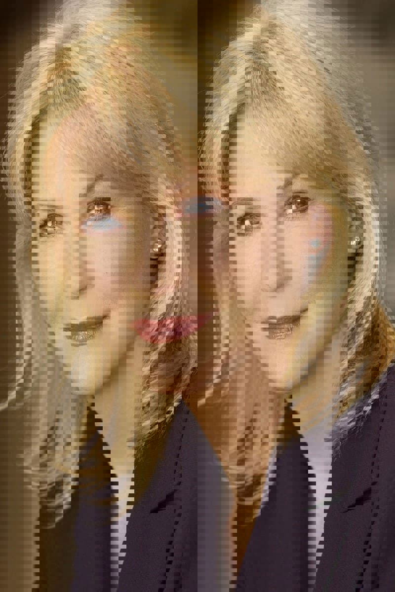 Dee Wallace