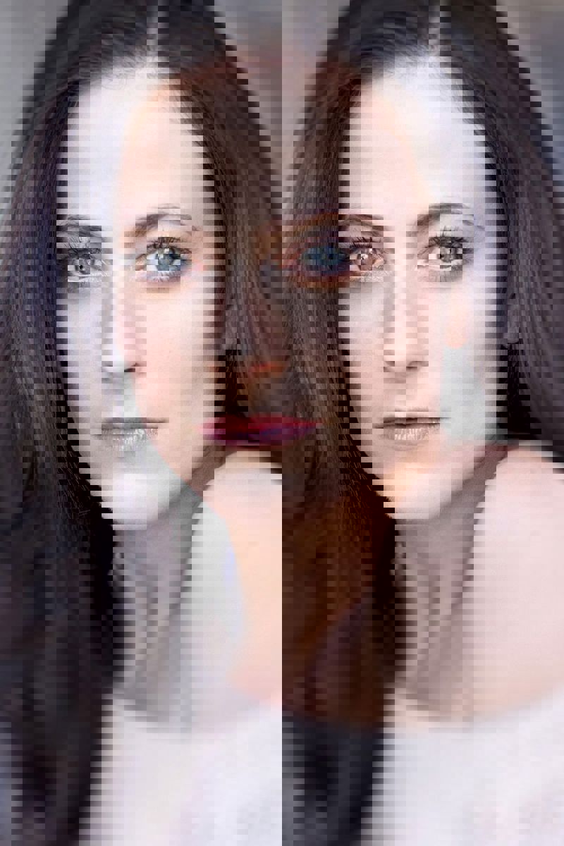 Lara Pulver