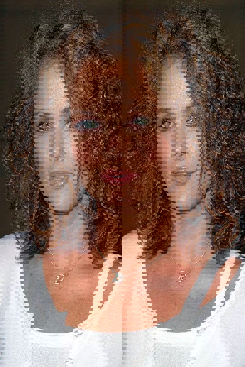 Dina Meyer