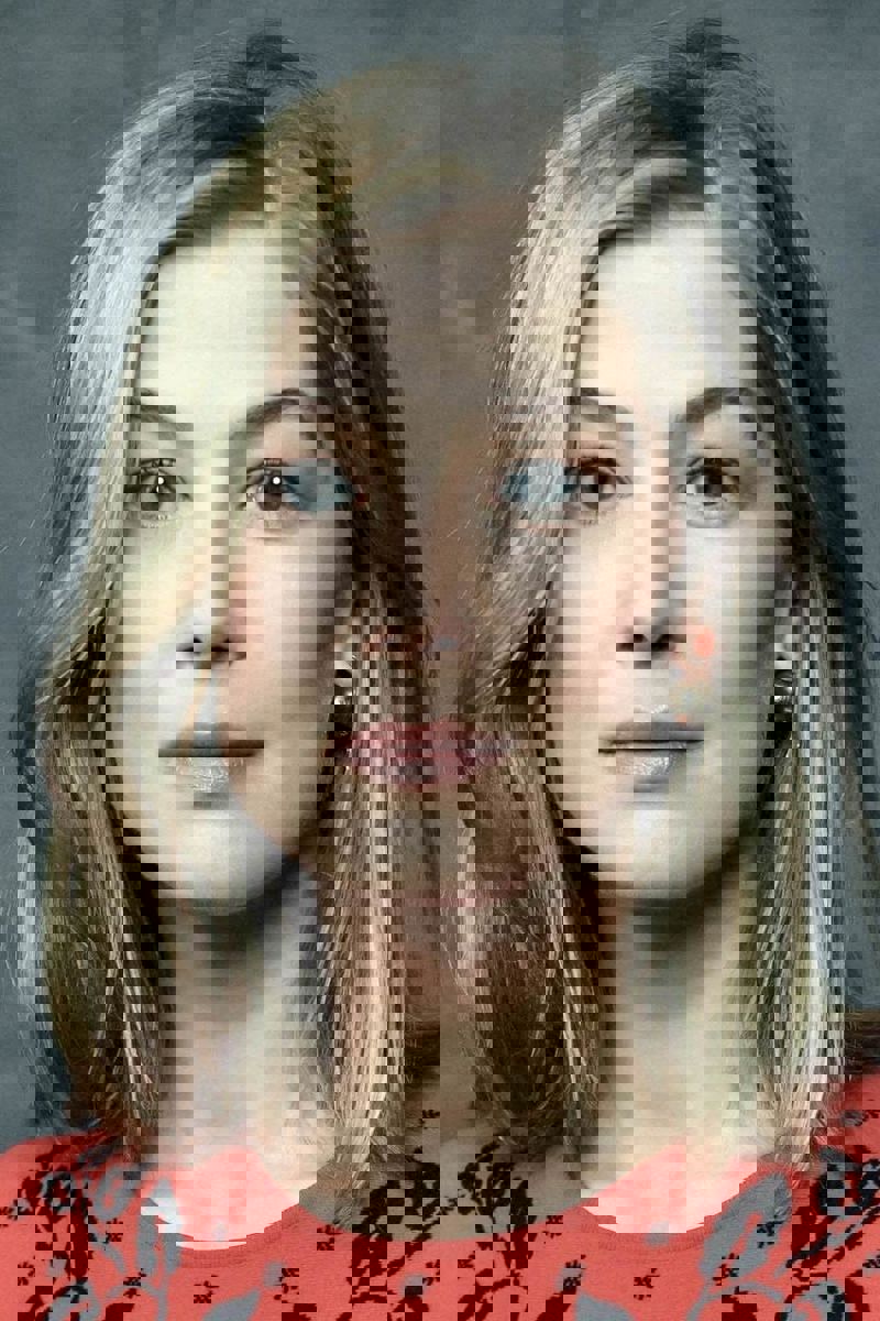 Rosamund Pike