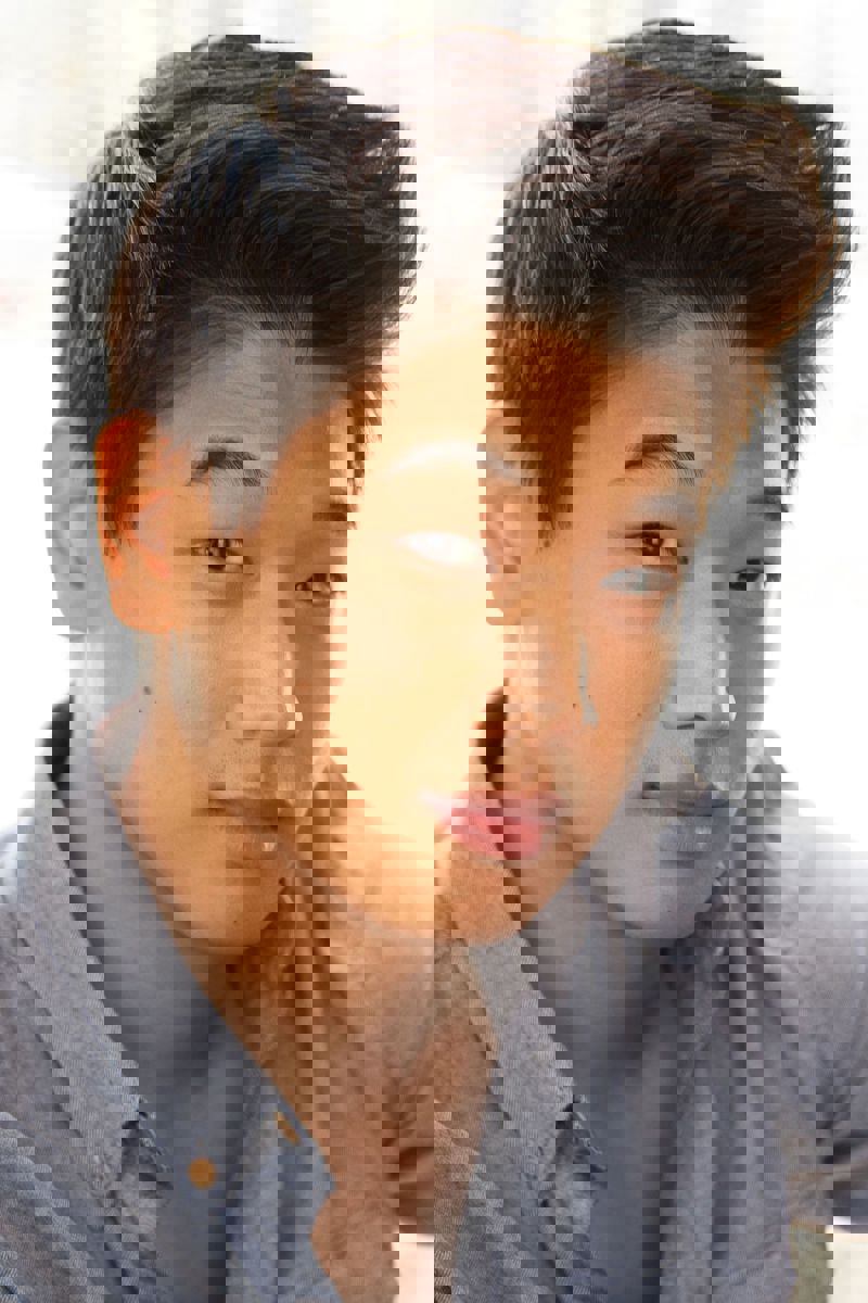 Ki Hong Lee